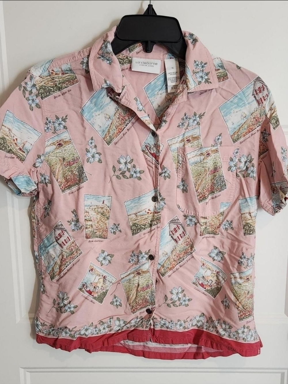 Liz Claiborne Pink Floral Photo Summer Button-up Shirt Lightweight
